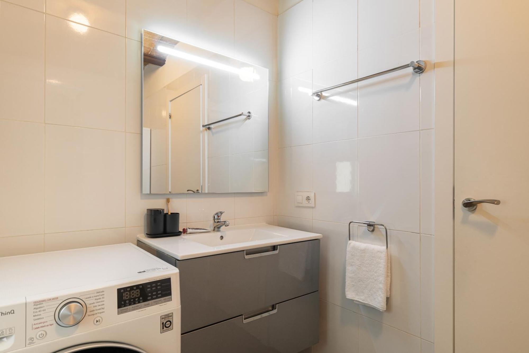 Collblanc Apartment By Olala Homes L'Hospitalet de Llobregat Buitenkant foto